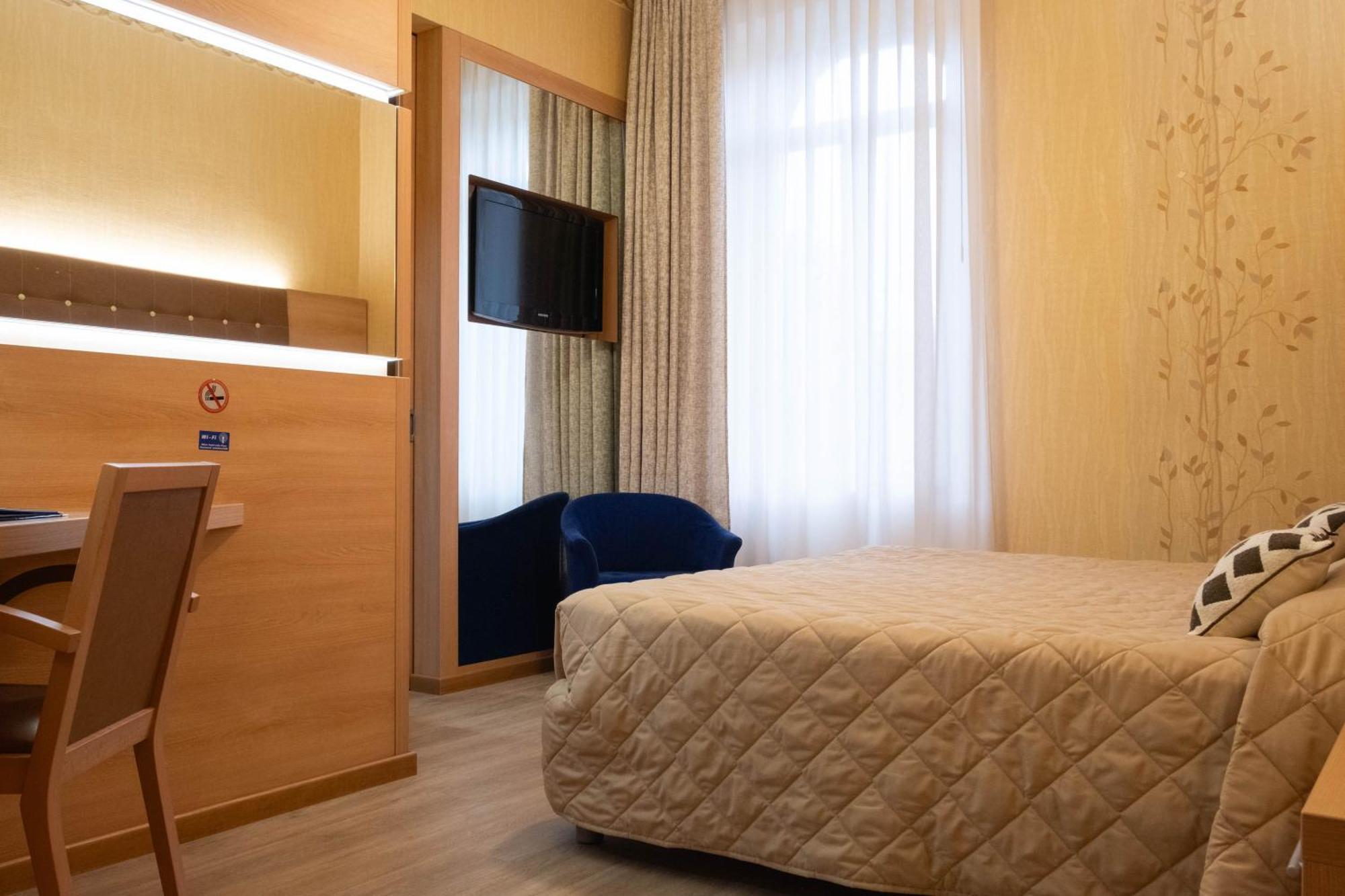 Hotel Vela D'Oro ***S Bardolino Exterior photo