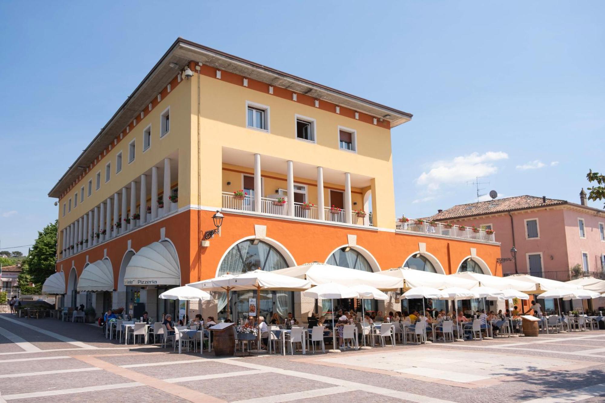 Hotel Vela D'Oro ***S Bardolino Exterior photo