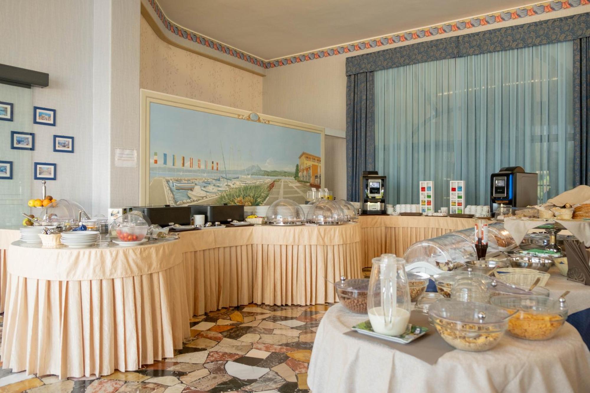 Hotel Vela D'Oro ***S Bardolino Exterior photo